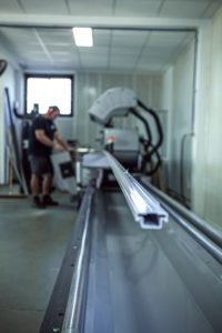 Atelier menuiserie aluminium de Planet Alu - La Réunion